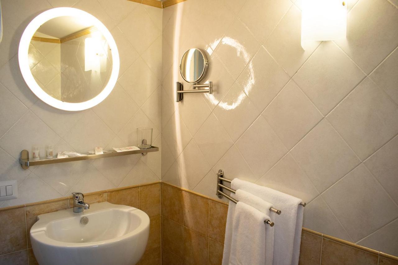 Relais Del Carmelo Hotel